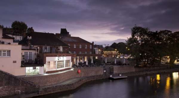 Sir Christopher Wren Hotel & Spa