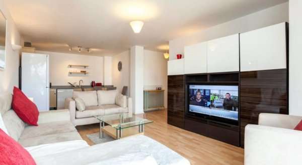 Sirocco Court