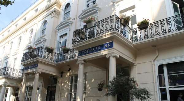 Smart Hyde Park Inn Hostel