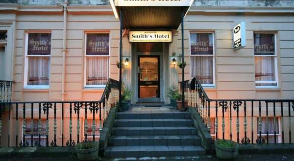Smiths Hotel