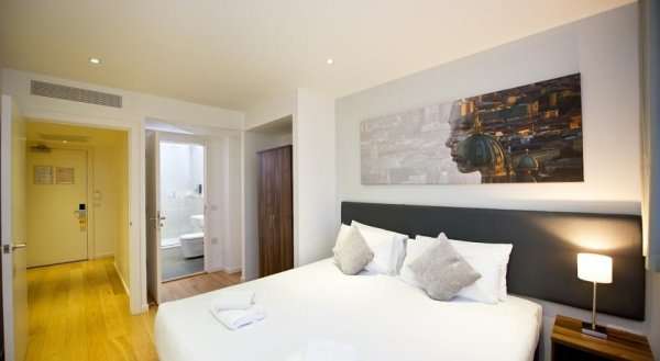 Staycity Serviced Apartments London Heathrow