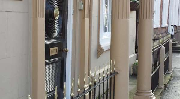 Stoneleigh House