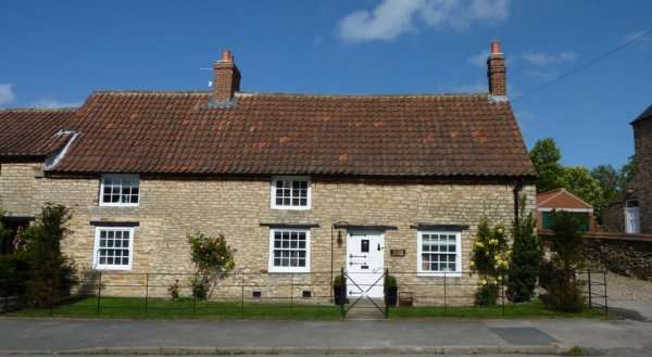 Stunning Yew Tree Cottage