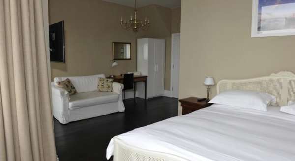 Suenos Guesthouse