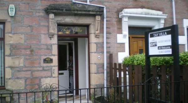 Tay Villa