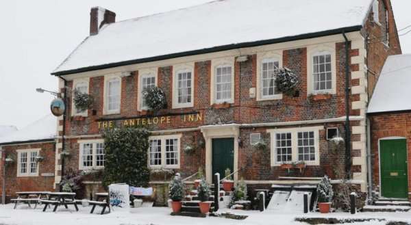 The Antelope at Upavon