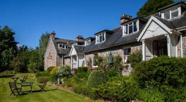 The Cnoc Hotel