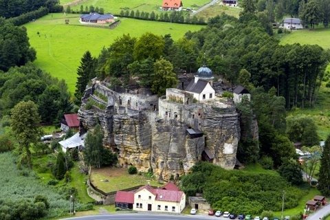 Skalní hrad a poustevna Sloup